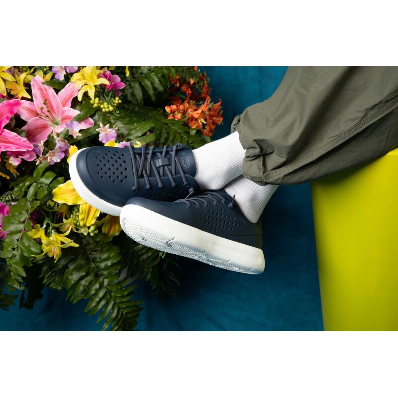 Crocs™ Inmotion Pacer Men's Navy/White