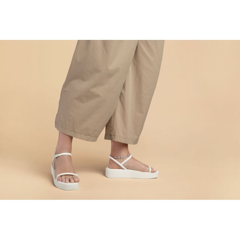 Crocs™ Miami Platform Y Strap Sandal Chalk