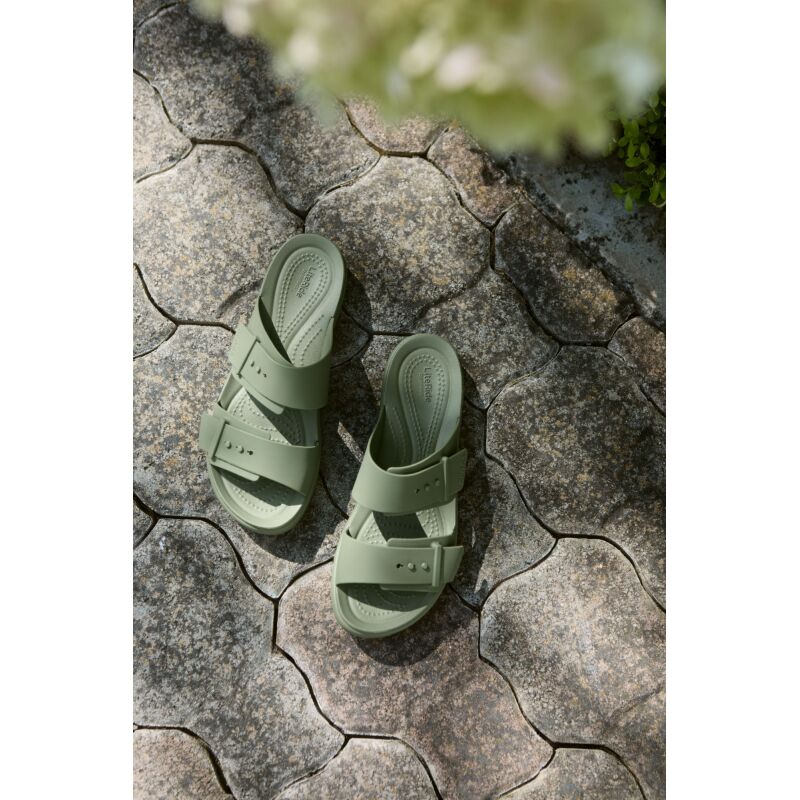 Crocs™ Brooklyn Buckle Low Cargo